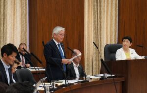 行政監視委員会にて質問に立ちました
